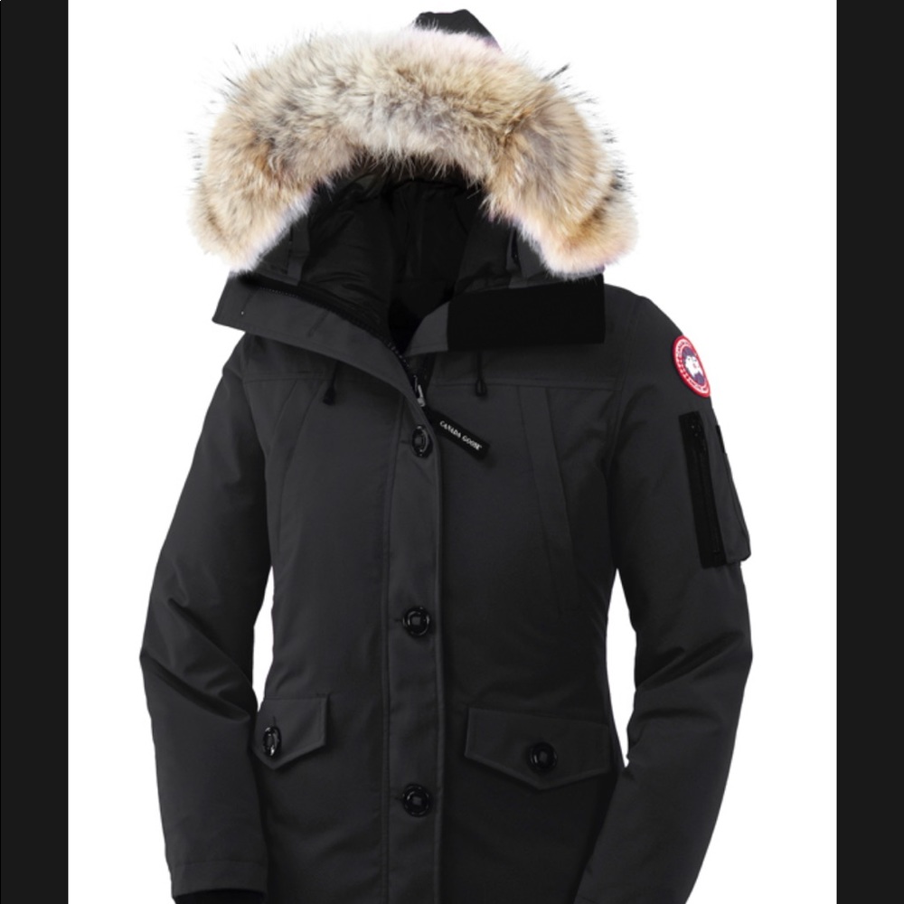 Canada Goose Montebello Black 2530L w/ Fur Trim